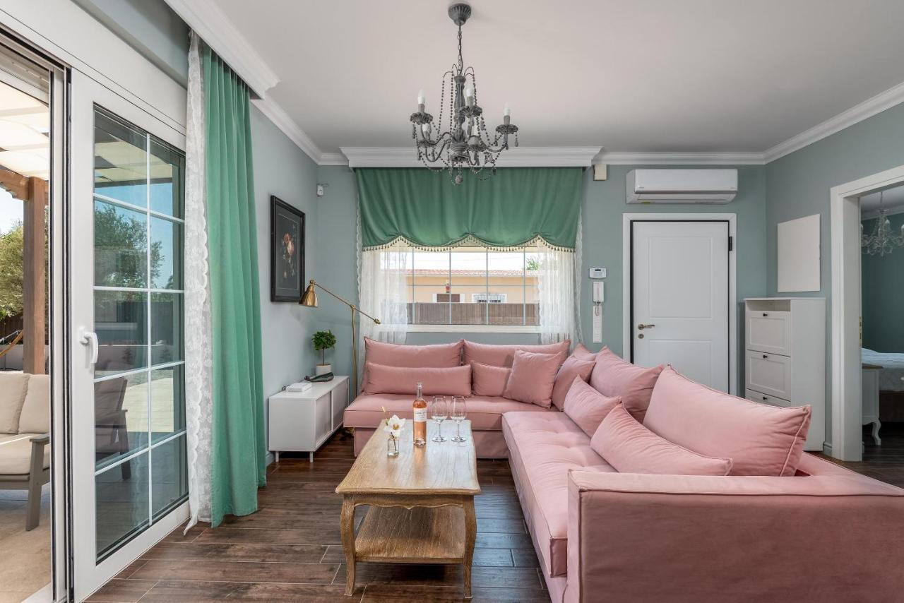 Cypress View Boutique Asgourou